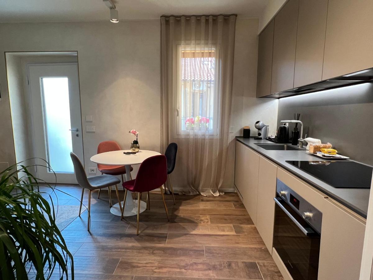 Dr54 Apartments Rho Luaran gambar