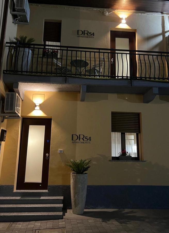 Dr54 Apartments Rho Luaran gambar